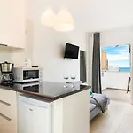 Frente Al Mar Con Gran Terraza Апартаменты *