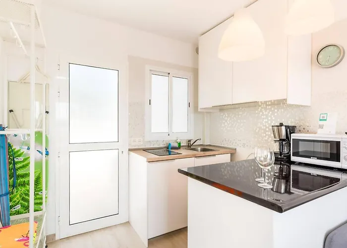 Frente Al Mar Con Gran Terraza דירה *